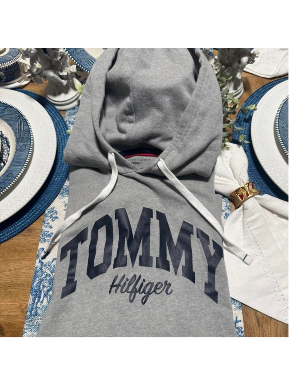 Tommy Hilfiger grey hoodie Size L